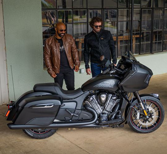 Skär som en kniv genom kurvorna