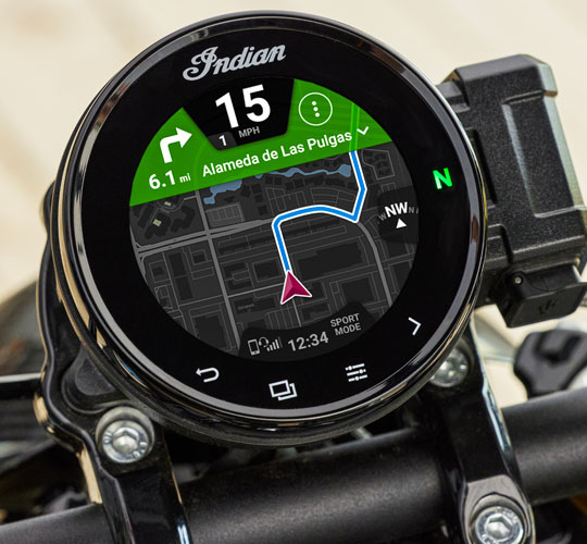 4-TUMS PEKSKÄRM MED RIDE COMMAND